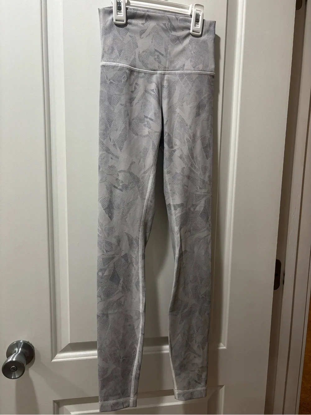 Lululemon Light Gray Printed High-Waist Leggings
